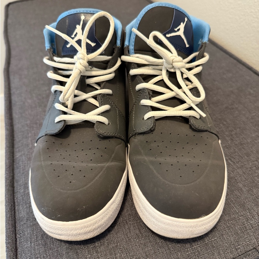 Jordan Sneakers - Gray and Blue